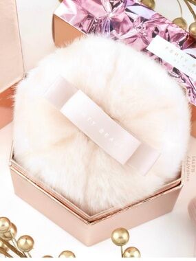 Fenty Beauty Limited Edition Fairy Bomb in Rose on Ice  Limited Edition! HTF!